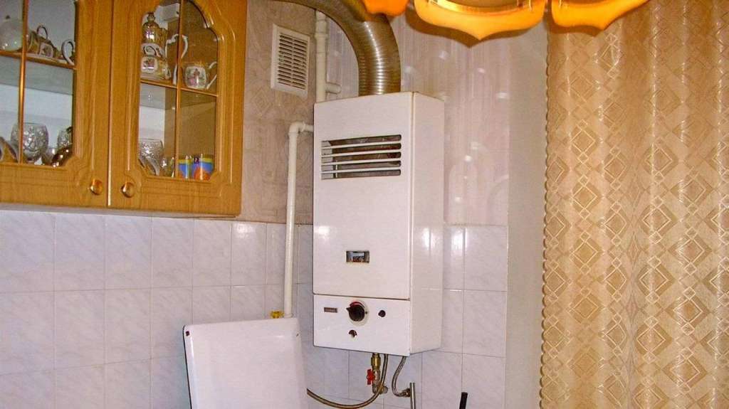 Газовая колонка для нагрева воды в квартире