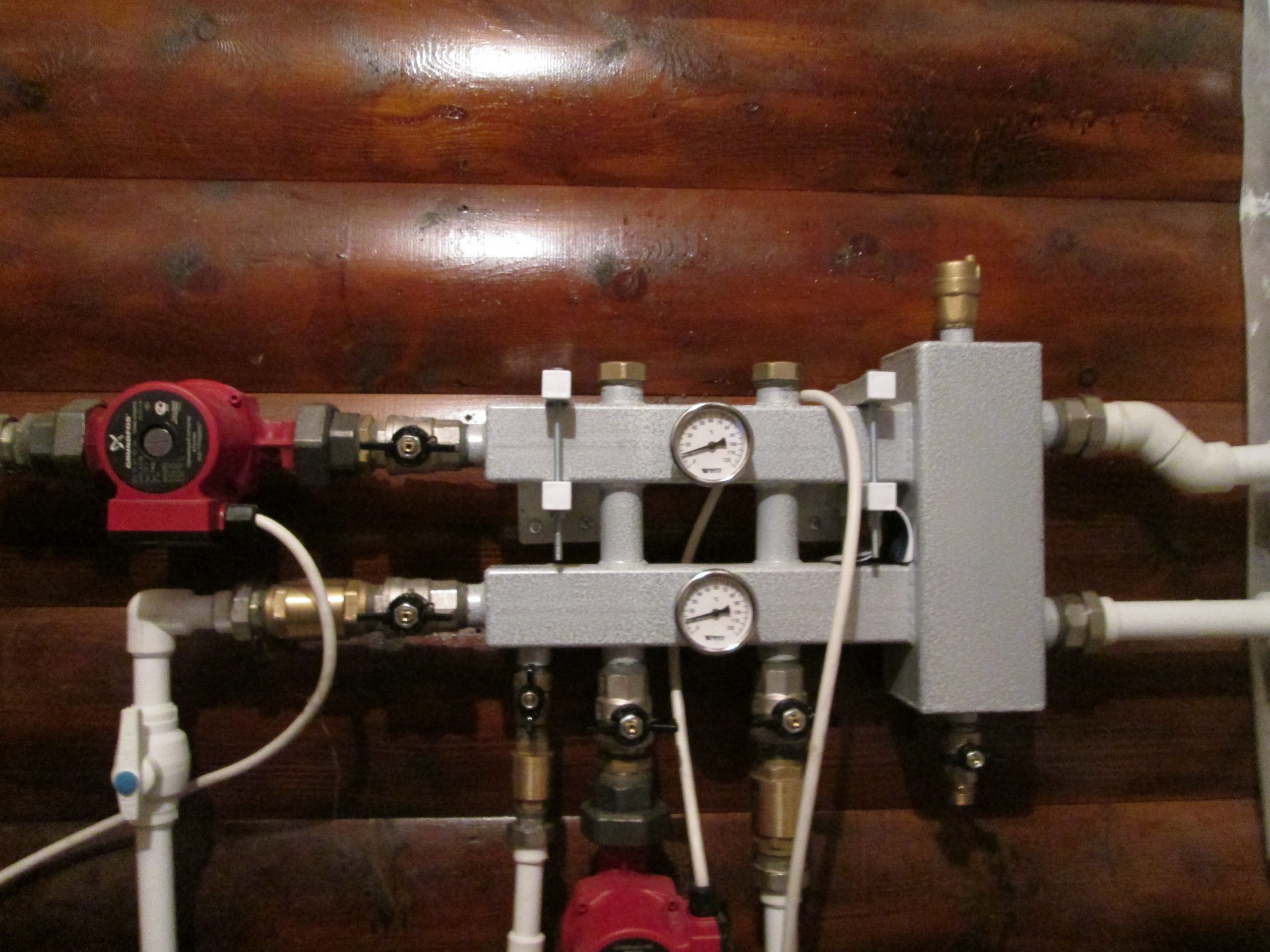 Коллектор системы отопления