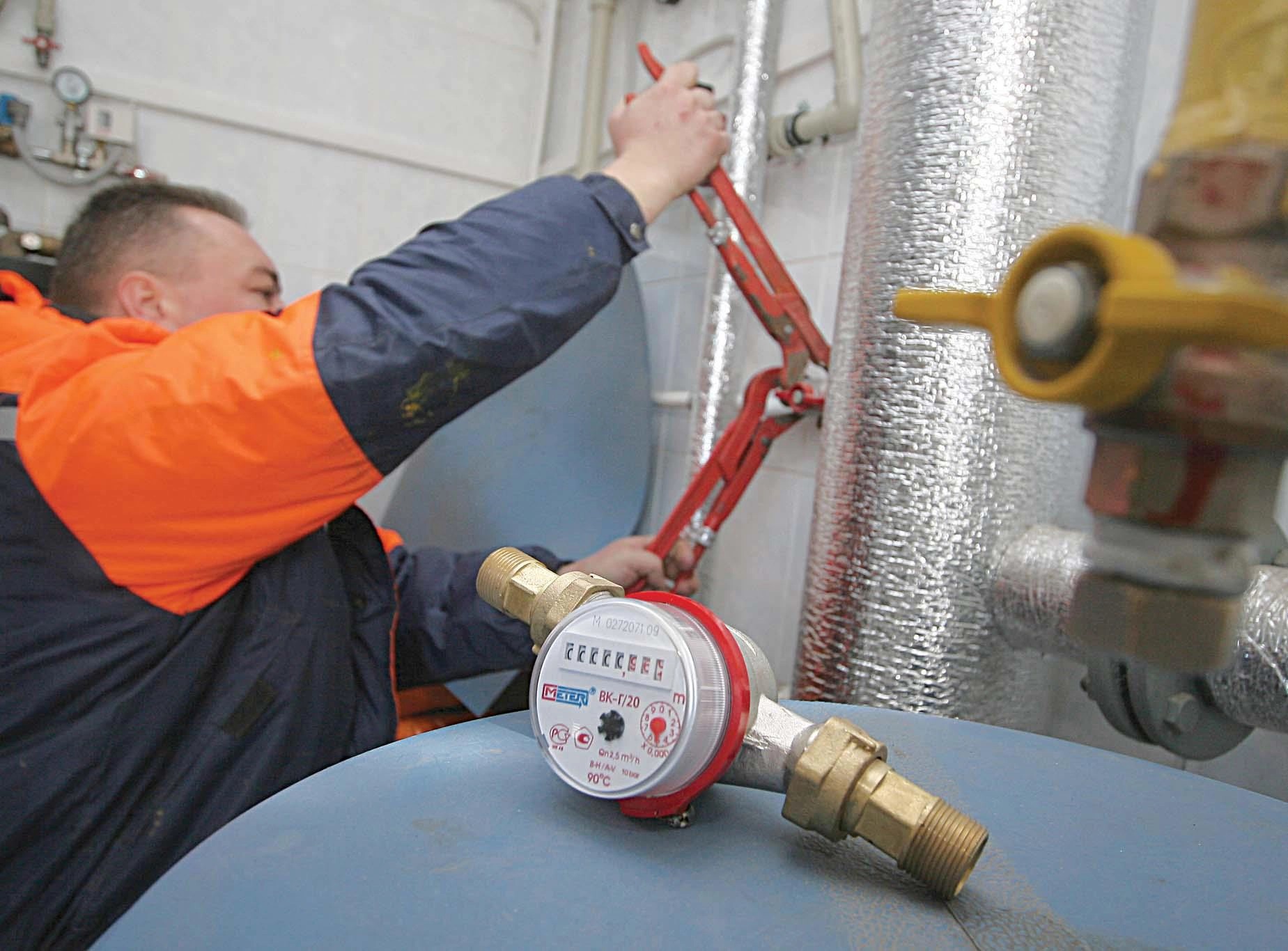 Установка счетчиков воды в Москве и МО от 1390 руб с гарантией
