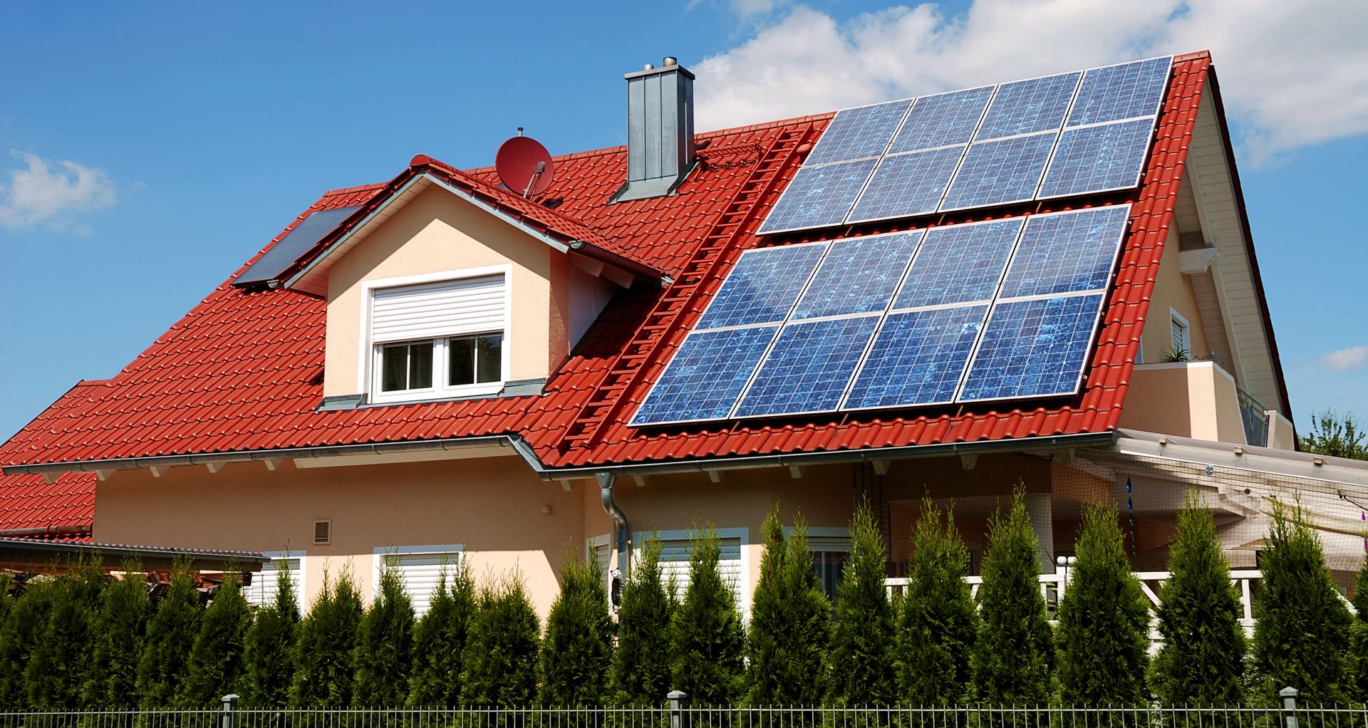 Солнечные батареи на крышу частного дома